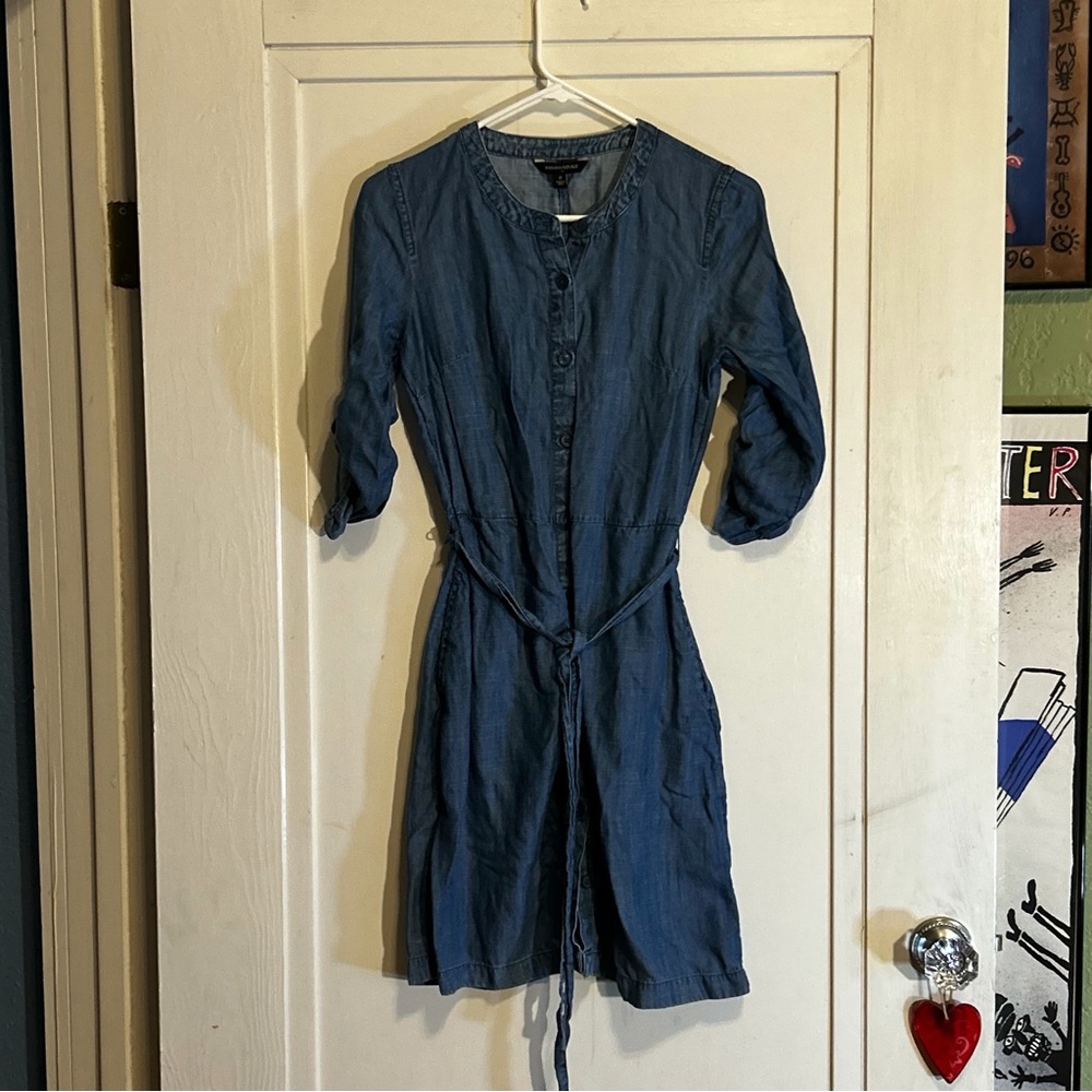 Banana Republic Chambray Denim Shirt Dress Size 0 Medium Wash Button Down Belted